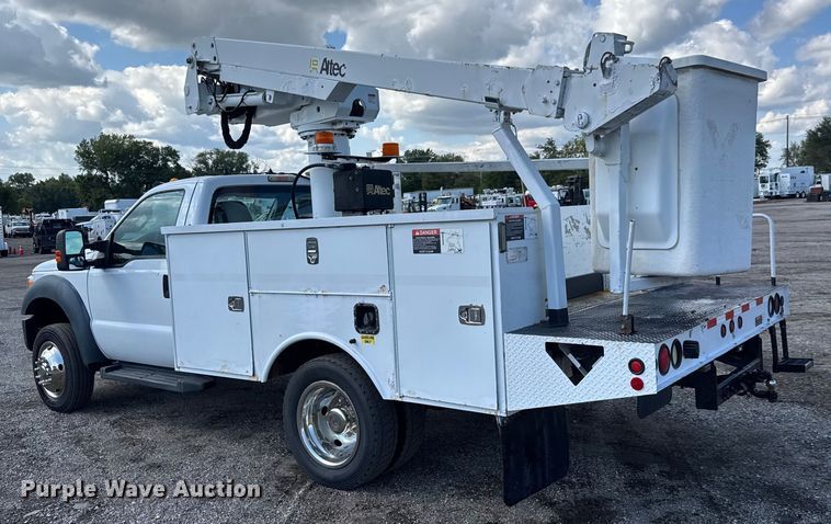 image for item NU9696 2011 Ford F450 Super Duty bucket truck