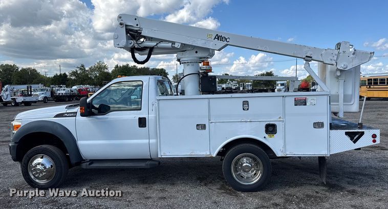 image for item NU9696 2011 Ford F450 Super Duty bucket truck