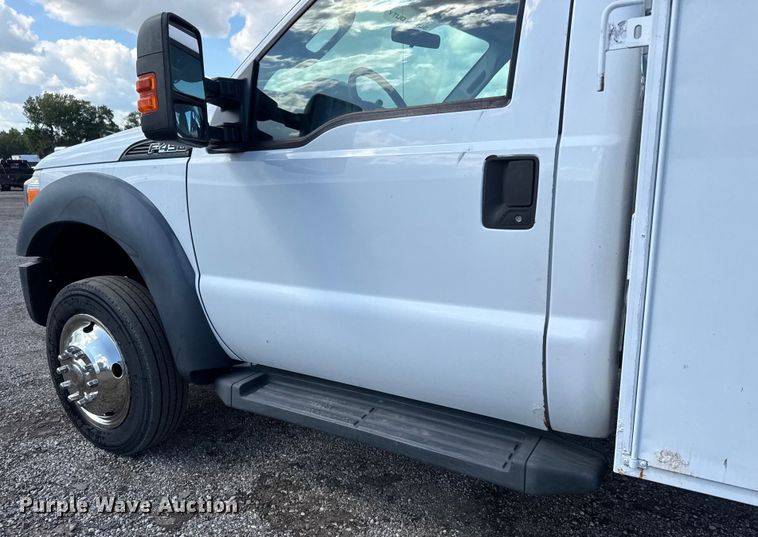 image for item NU9696 2011 Ford F450 Super Duty bucket truck