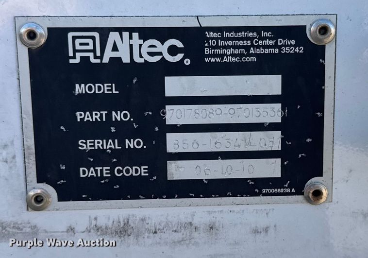 image for item NU9696 2011 Ford F450 Super Duty bucket truck