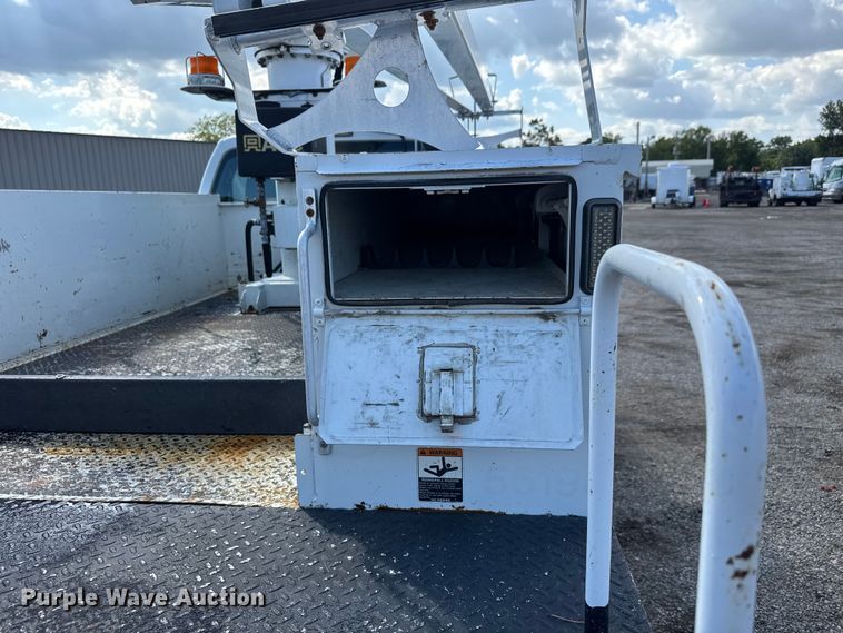 image for item NU9696 2011 Ford F450 Super Duty bucket truck