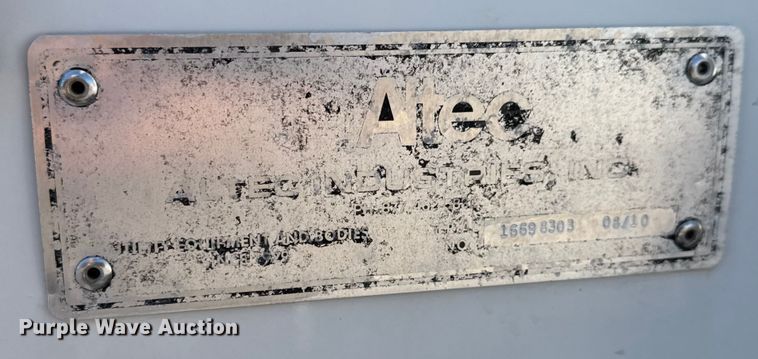 image for item NU9696 2011 Ford F450 Super Duty bucket truck