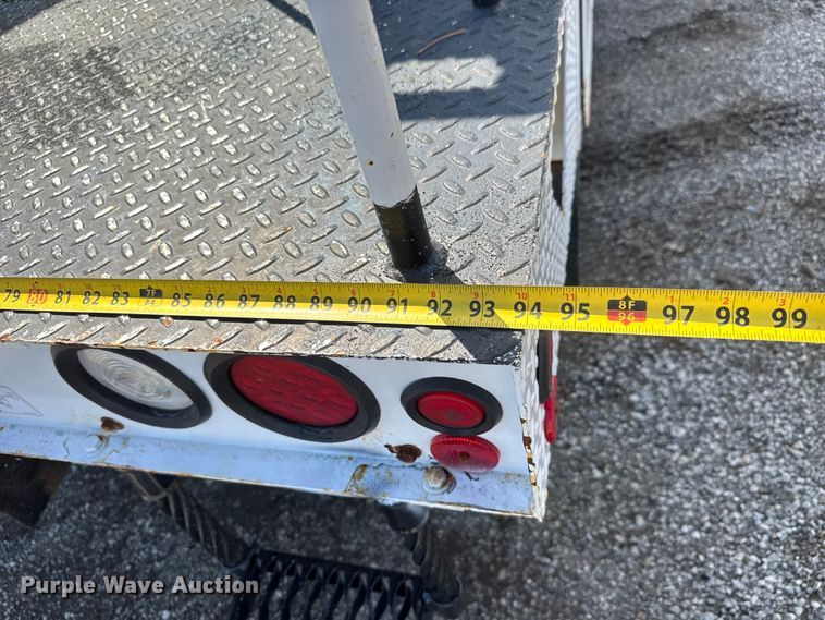 image for item NU9696 2011 Ford F450 Super Duty bucket truck