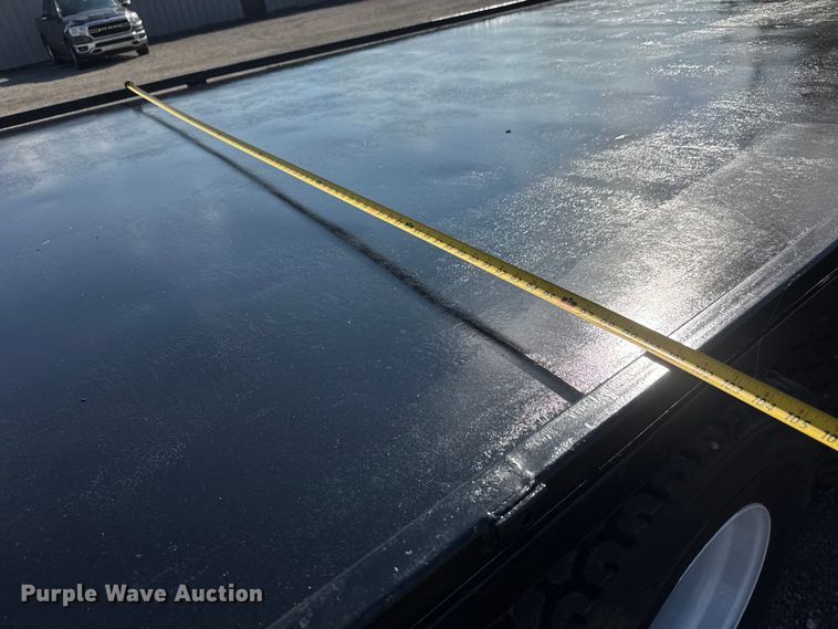 image for item NU9699 2007 Peterbilt 340 flatbed truck