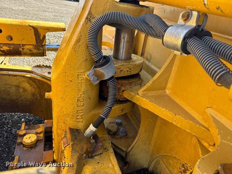 image for item NU9706 2009 Caterpillar D6N XL dozer
