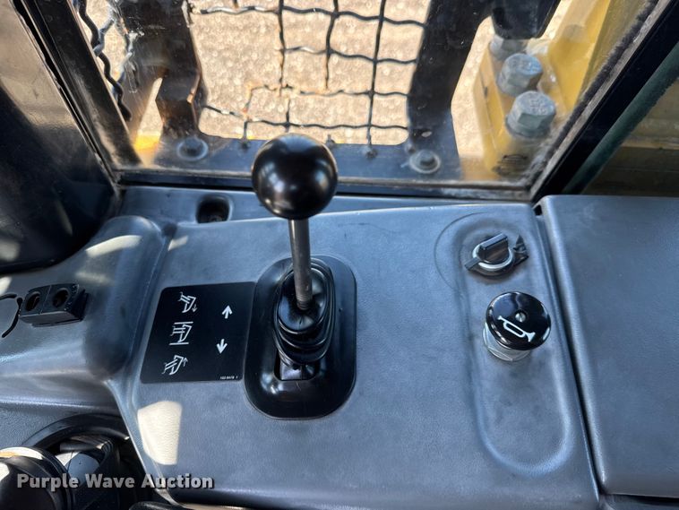 image for item NU9706 2009 Caterpillar D6N XL dozer