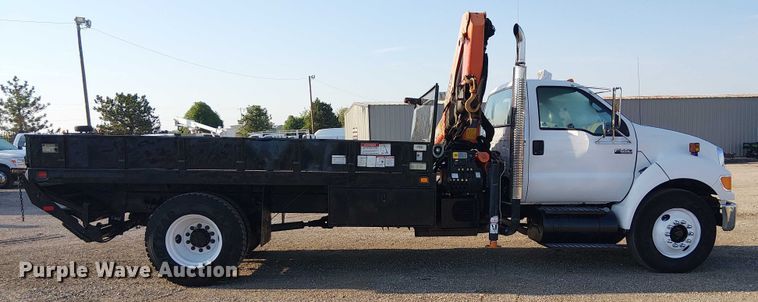 image for item NU9708 2007 Ford F650 Super Duty crane truck