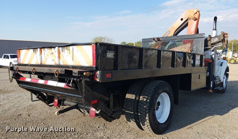 image for item NU9708 2007 Ford F650 Super Duty crane truck