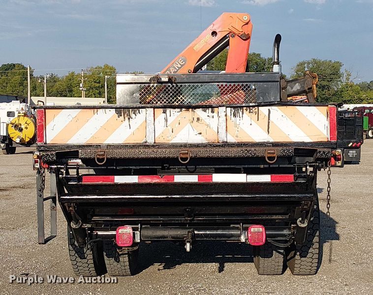 image for item NU9708 2007 Ford F650 Super Duty crane truck