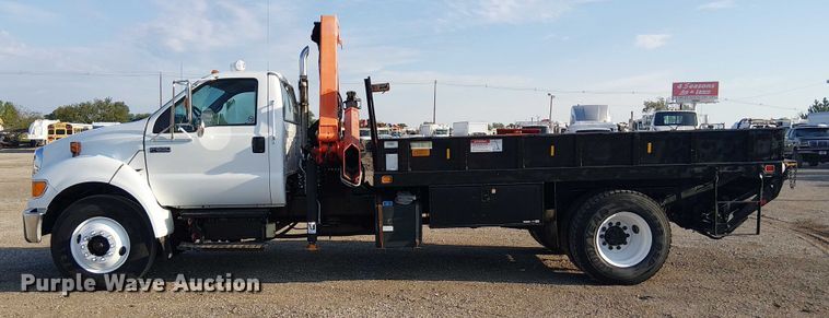 image for item NU9708 2007 Ford F650 Super Duty crane truck