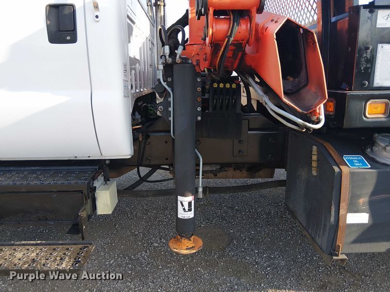 image for item NU9708 2007 Ford F650 Super Duty crane truck