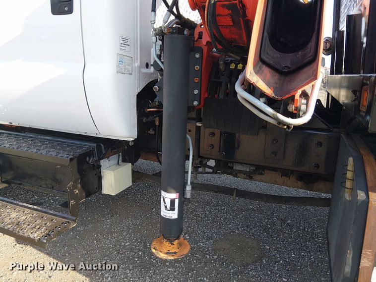 image for item NU9708 2007 Ford F650 Super Duty crane truck