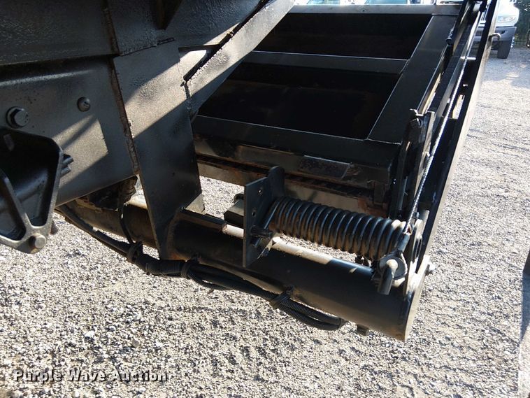 image for item NU9708 2007 Ford F650 Super Duty crane truck