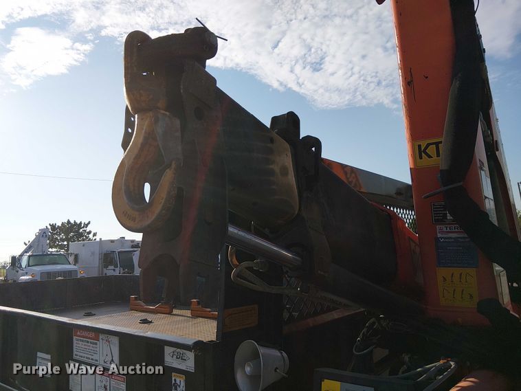 image for item NU9708 2007 Ford F650 Super Duty crane truck