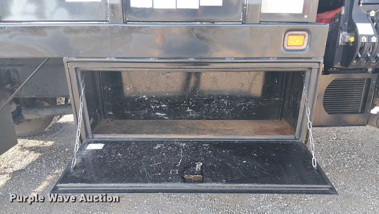 image for item NU9708 2007 Ford F650 Super Duty crane truck