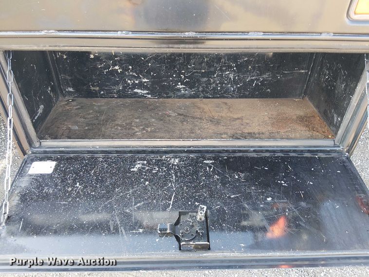 image for item NU9708 2007 Ford F650 Super Duty crane truck