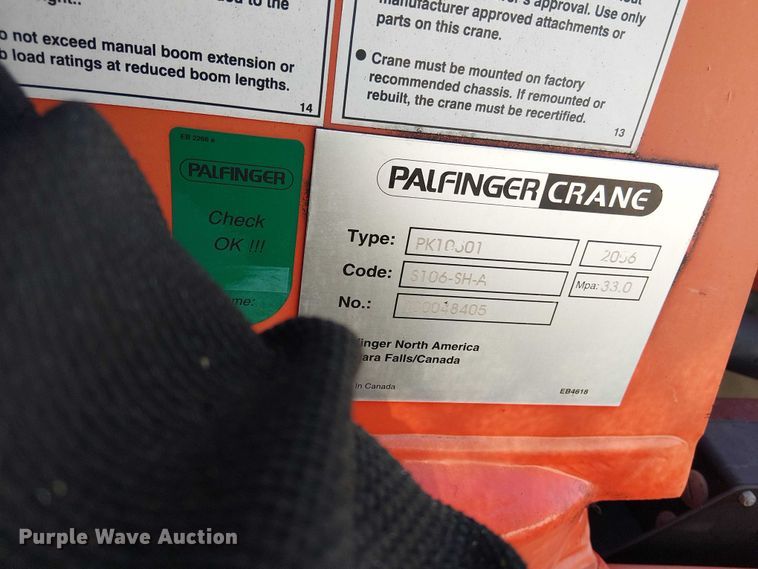 image for item NU9708 2007 Ford F650 Super Duty crane truck