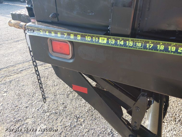 image for item NU9708 2007 Ford F650 Super Duty crane truck