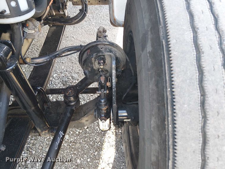 image for item NU9708 2007 Ford F650 Super Duty crane truck