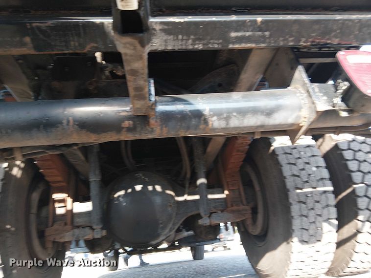 image for item NU9708 2007 Ford F650 Super Duty crane truck