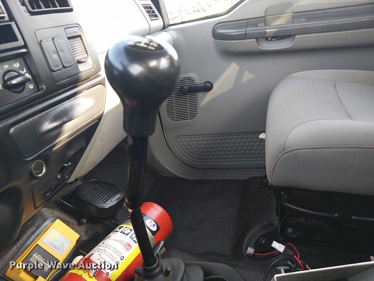 image for item NU9708 2007 Ford F650 Super Duty crane truck