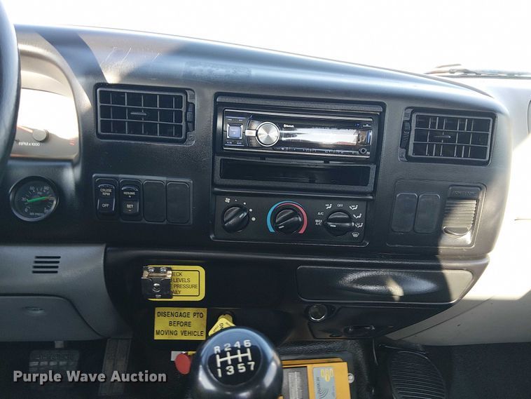 image for item NU9708 2007 Ford F650 Super Duty crane truck