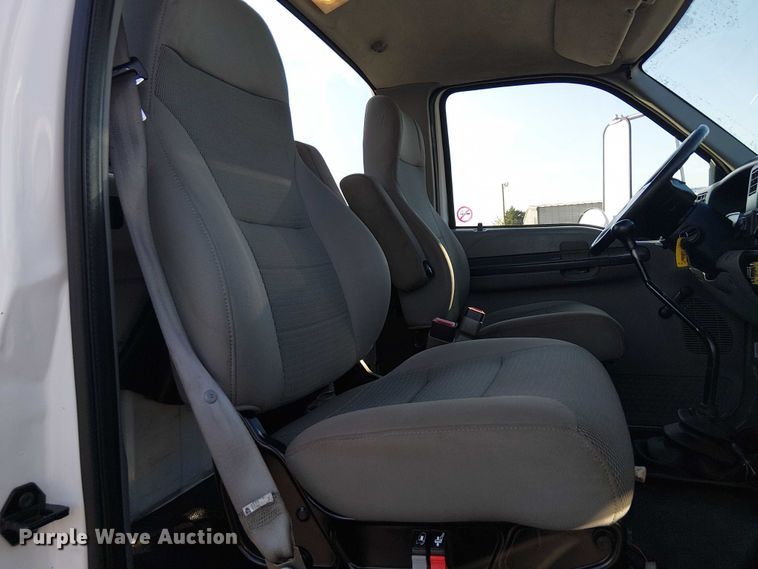 image for item NU9708 2007 Ford F650 Super Duty crane truck