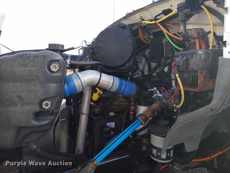 image for item NU9708 2007 Ford F650 Super Duty crane truck