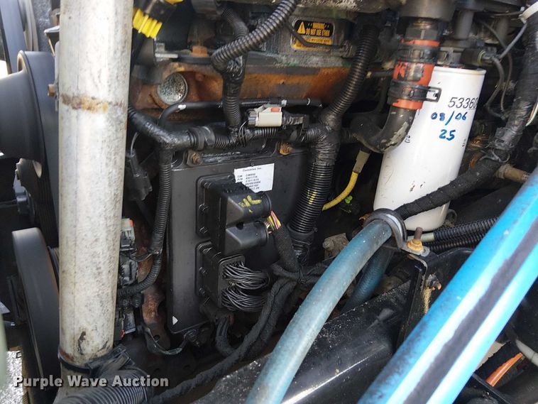 image for item NU9708 2007 Ford F650 Super Duty crane truck