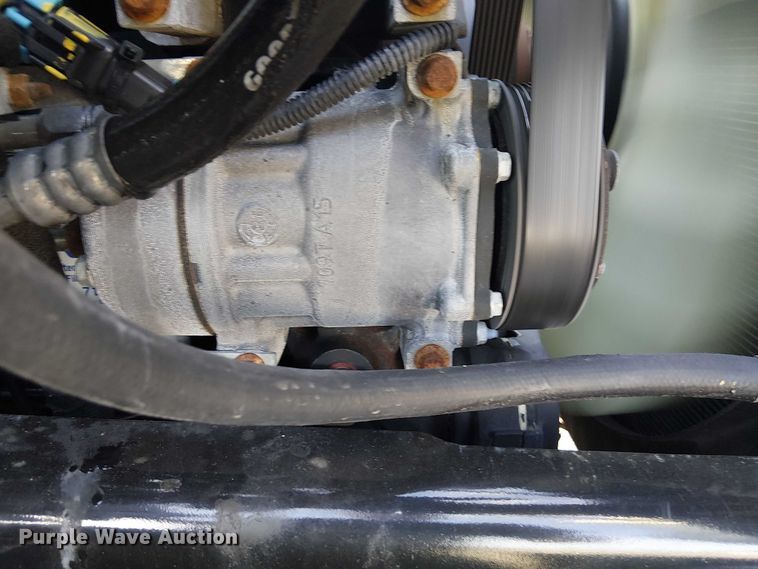 image for item NU9708 2007 Ford F650 Super Duty crane truck