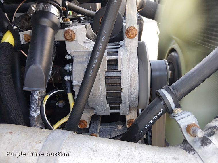 image for item NU9708 2007 Ford F650 Super Duty crane truck