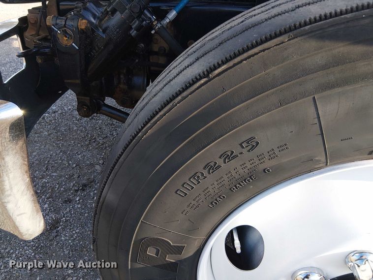 image for item NU9708 2007 Ford F650 Super Duty crane truck