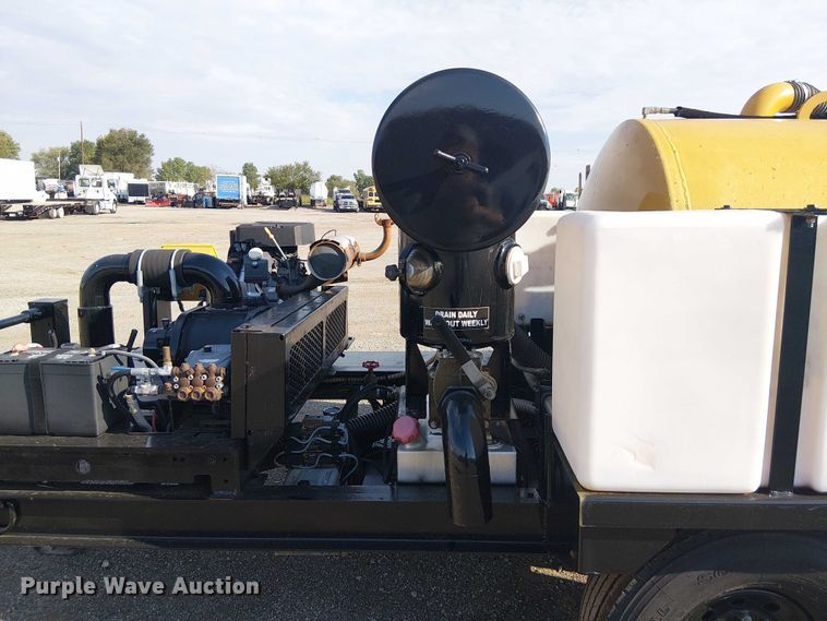 image for item NU9710 2021 Vermeer CVSGT  vacuum excavator