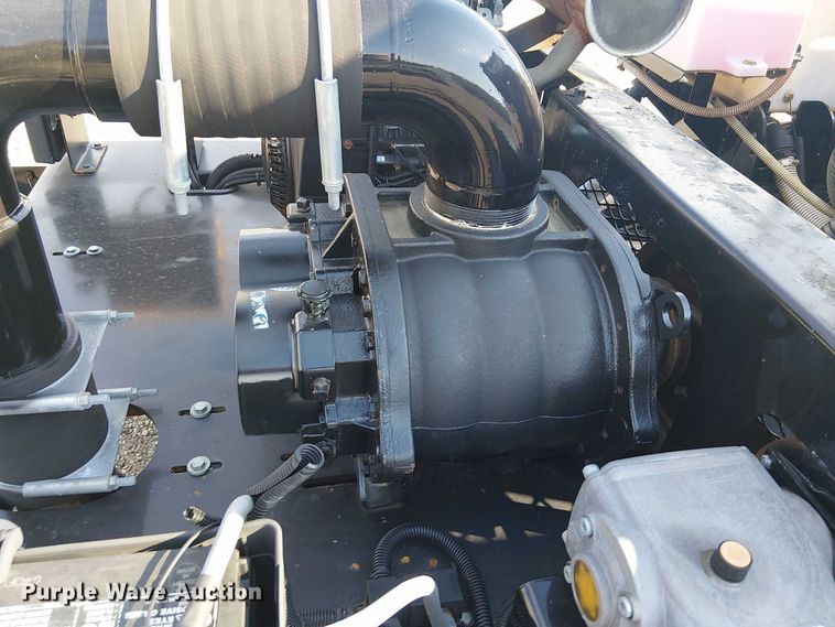 image for item NU9710 2021 Vermeer CVSGT  vacuum excavator