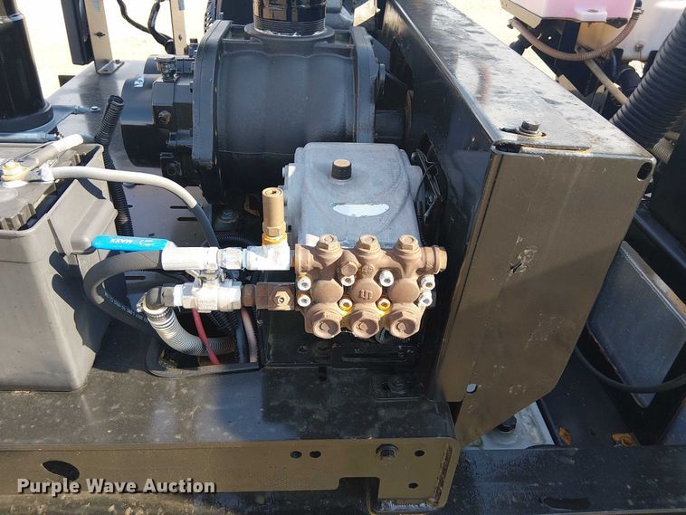 image for item NU9710 2021 Vermeer CVSGT  vacuum excavator