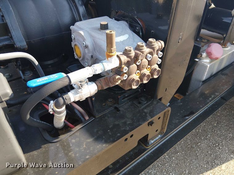 image for item NU9710 2021 Vermeer CVSGT  vacuum excavator