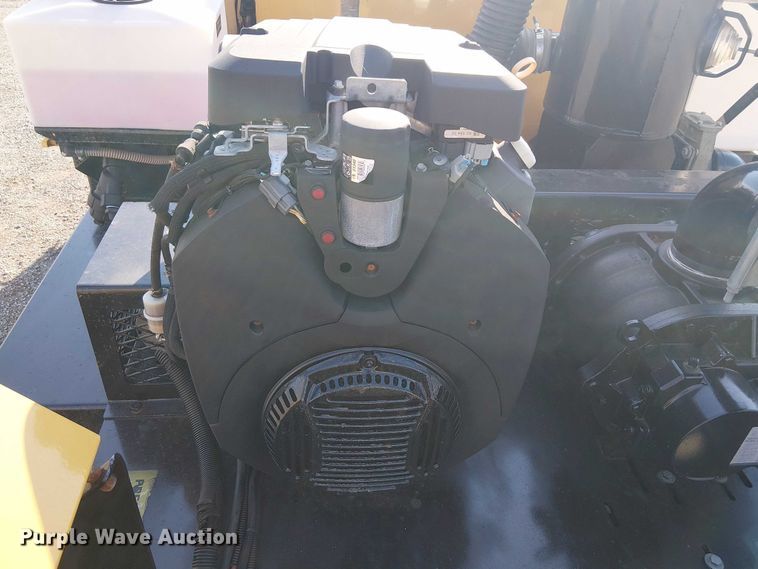 image for item NU9710 2021 Vermeer CVSGT  vacuum excavator