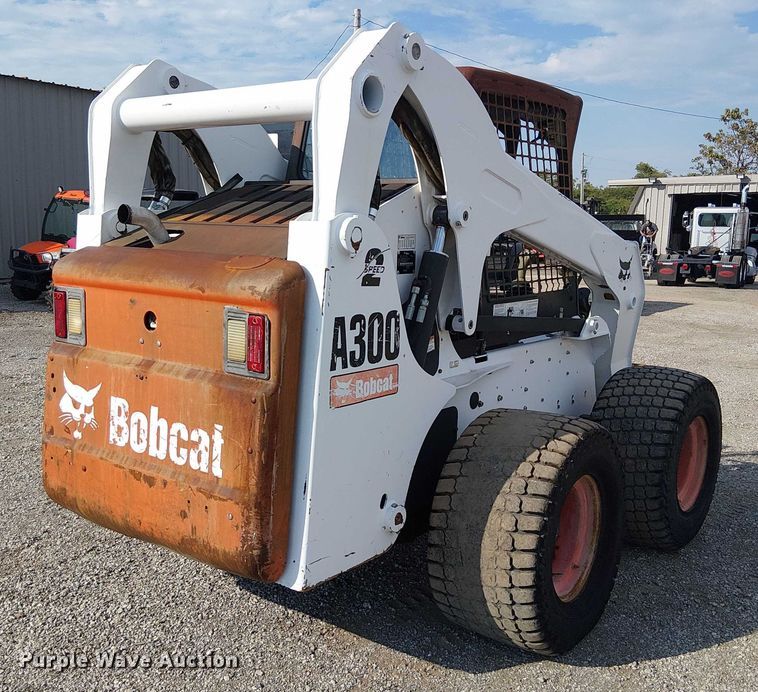 MINI CARGADOR SOBRE RUEDAS 2009 BOBCAT A300