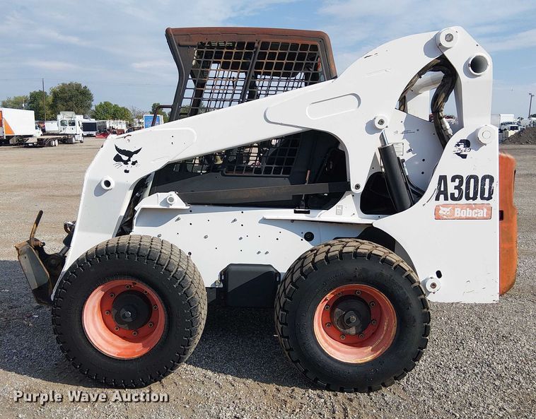 image for item NU9711 2009 Bobcat A300 skid steer loader