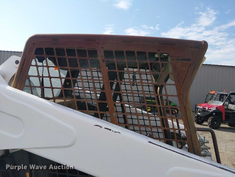 image for item NU9711 2009 Bobcat A300 skid steer loader