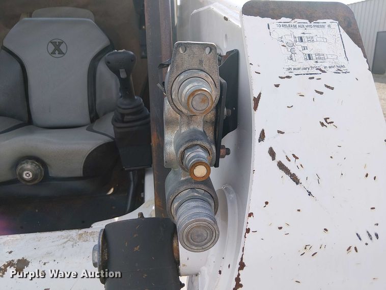 image for item NU9711 2009 Bobcat A300 skid steer loader