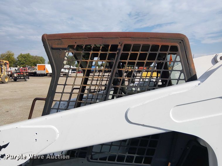 image for item NU9711 2009 Bobcat A300 skid steer loader