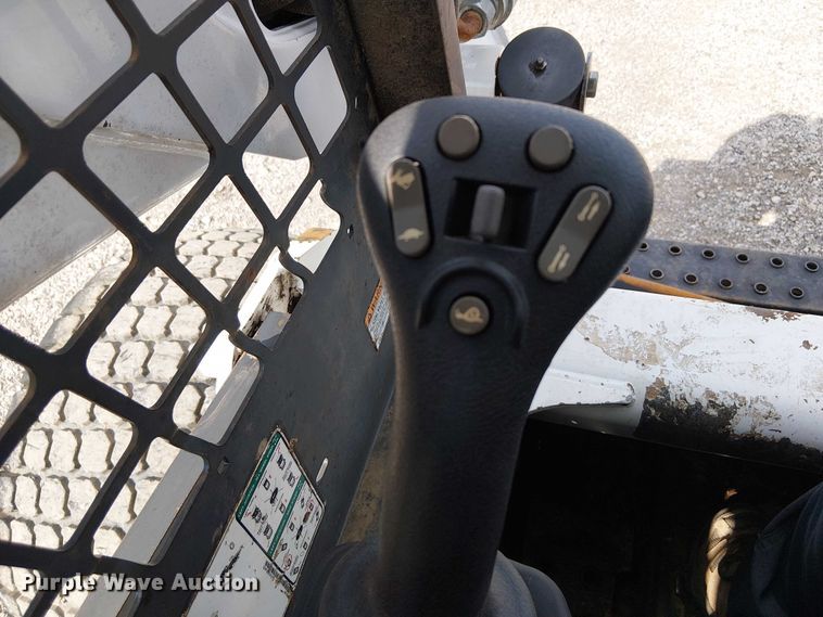 image for item NU9711 2009 Bobcat A300 skid steer loader
