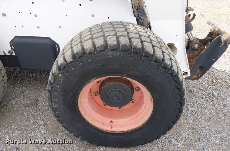 image for item NU9711 2009 Bobcat A300 skid steer loader