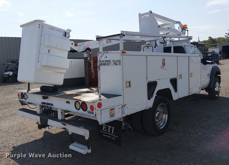 image for item NU9718 2011 Ford F550 Super Duty bucket truck