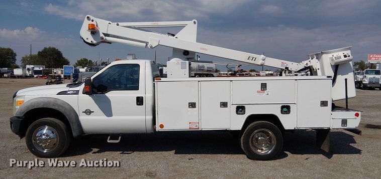 image for item NU9718 2011 Ford F550 Super Duty bucket truck