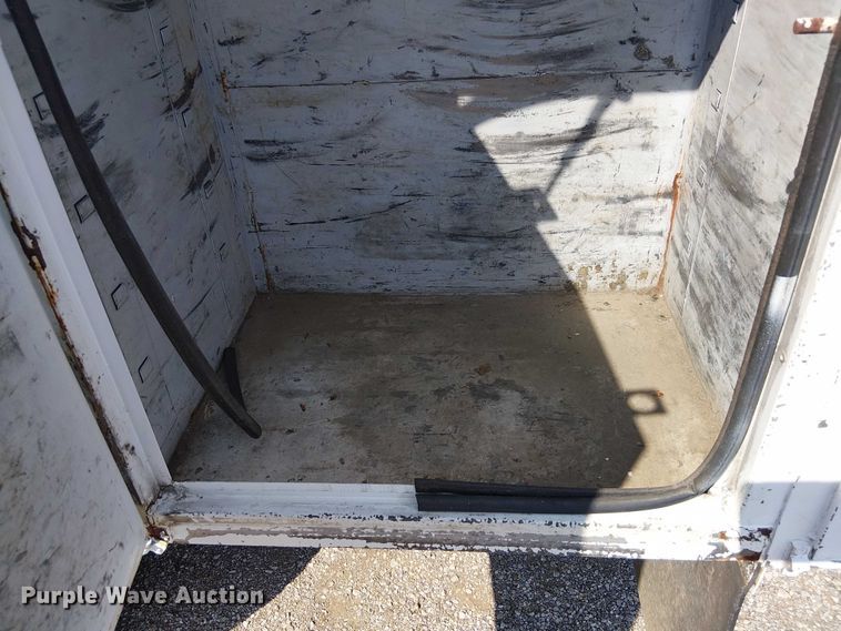 image for item NU9718 2011 Ford F550 Super Duty bucket truck