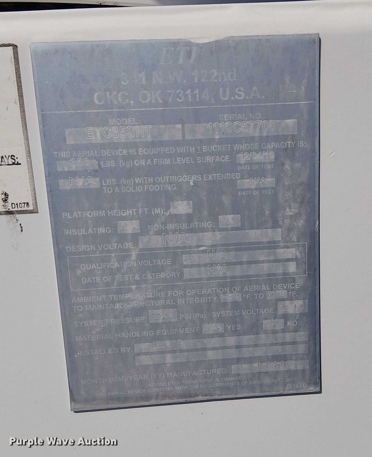 image for item NU9718 2011 Ford F550 Super Duty bucket truck