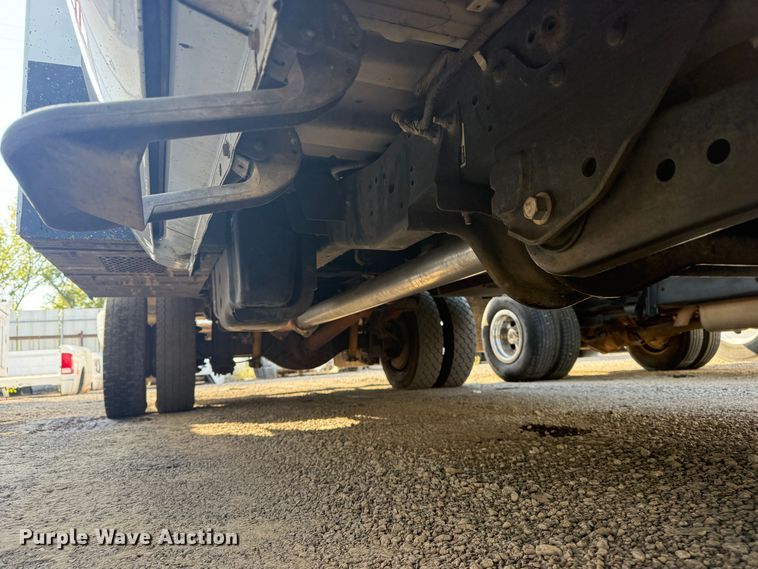 image for item NU9718 2011 Ford F550 Super Duty bucket truck