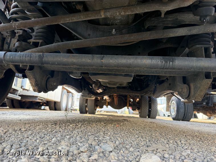 image for item NU9718 2011 Ford F550 Super Duty bucket truck